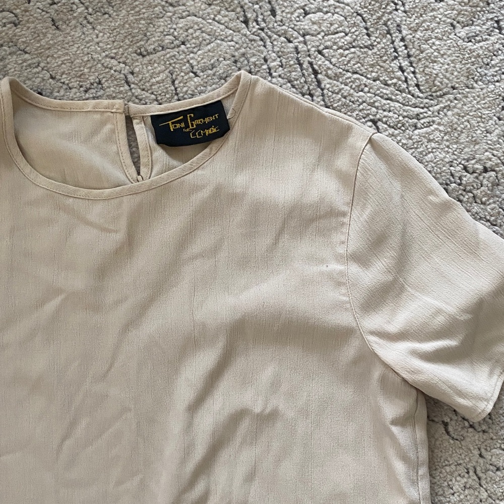 Toni Garment Beige Short Sleeve Blouse